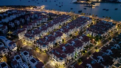 S Villa Ha Long - City Center & Near Beach - 4BR Private Villa with Pool, Jacuzzi, Sauna, Karaoke – Photos 9